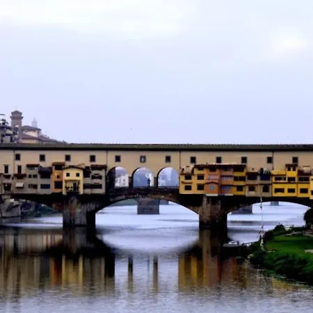 아파트 La Via Del Ponte Vecchio